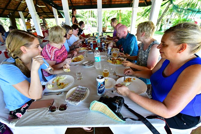 4 Hours Private Village Life Experience in Kochi with Pickup - Crab farms and clam meat processing: the work behind the meal