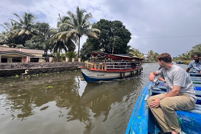 6hrs Alleppey Houseboat Tour-Serene Canals, Local Life & Food. - Swamichira Road and Irumbanam Thod: More Than One Kind of Canal Feel