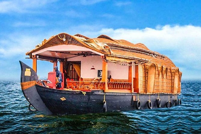 7-Day Kerala Luxury Tour from Cochin with Private Driver - Alleppey Backwaters Overnight: The Houseboat That Makes the Trip