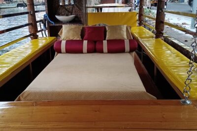 Aleppey Backwater Tour with Kerala Traditional Lunch - What it’s like on the houseboat: renovated, relaxed, and built for lounging