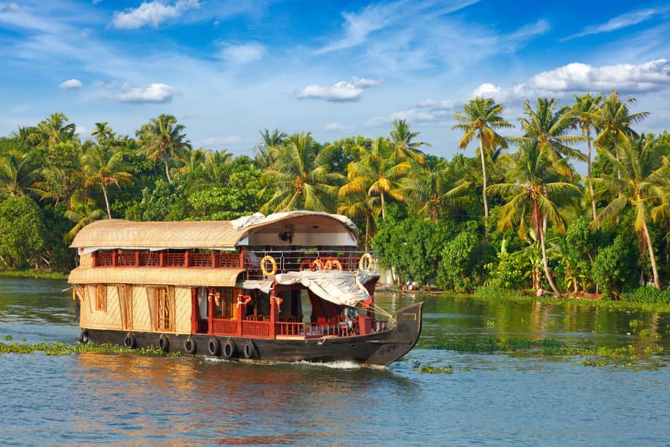 Alleppey / Alappuzha Houseboat Day Cruise with Lunch: Cochin - Cochin to Alappuzha: what makes this day cruise different