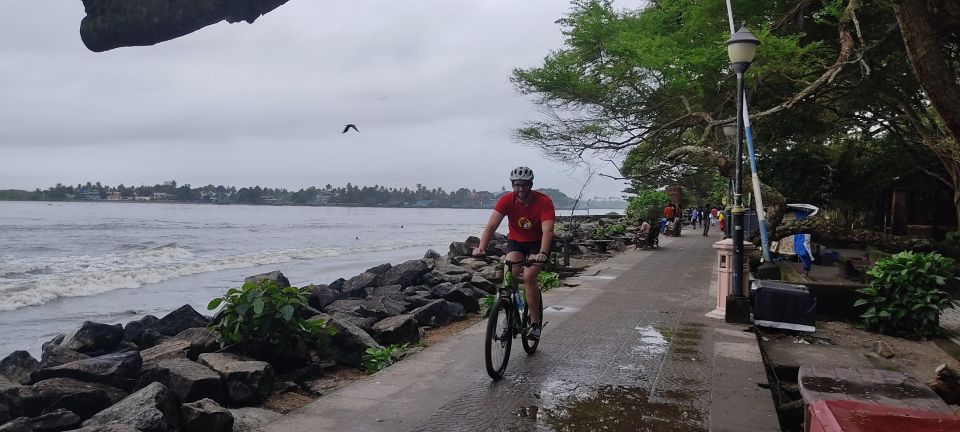 Fort Kochi Heritage Day Cycling Tour - The Chinese Fishing Nets Stop: More Than a Photo Moment