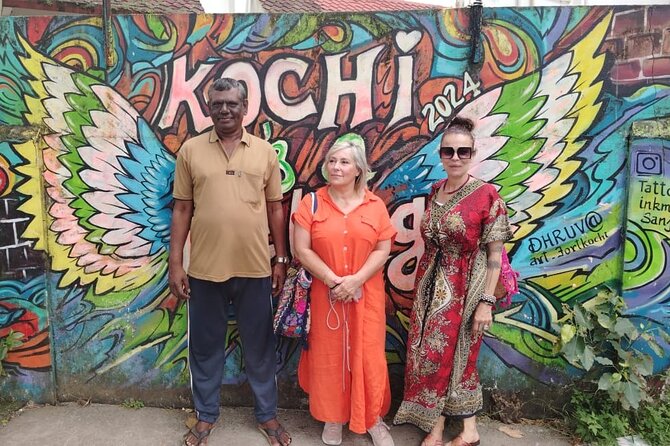Fort Kochi Tuk-Tuk Sightseeing Tour with Local Guide - Stop 1: Cheena vala (Chinese Fishing Nets) — a classic scene with a useful context