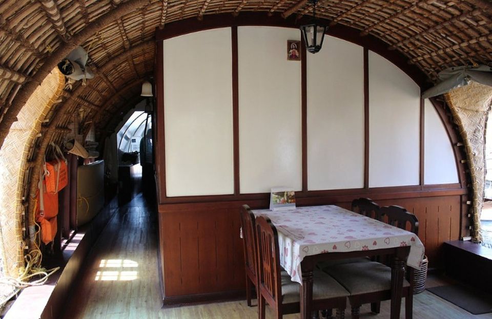 From Kochi: 2-Day 1-Night Alappuzha Private Houseboat Cruise - Day 2 Return to Kochi: Cruise Finishes Around 9:00