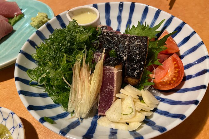 Kochi Castle, Shrine & Hirome Market: Half-Day Guided Tour - Hirome Ichiba: where Kochi eats (and why you’ll want lunch later)