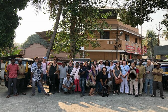 Kochi: Tuk-Tuk Tour with Pickup from Cruise Ships - Fort Kochi on wheels: St. Francis CSI Church and the Dutch Cemetery stop