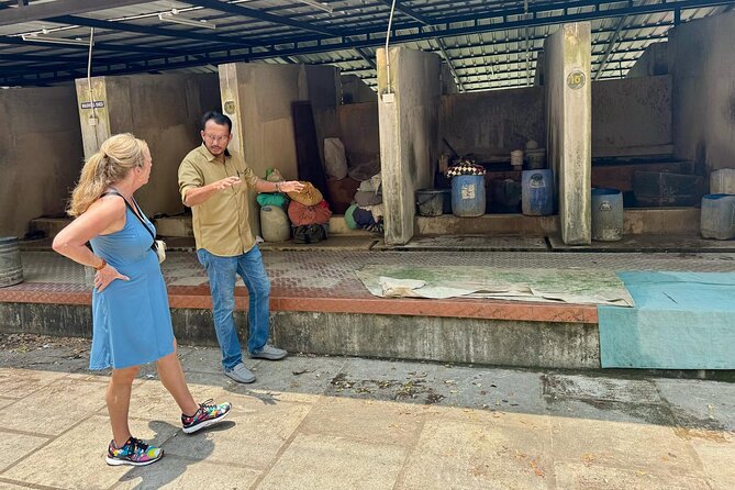 Kochi’s Best TukTuk Sightseeing Tour with Local Driver - Dhoby Khana public laundry: small place, big culture