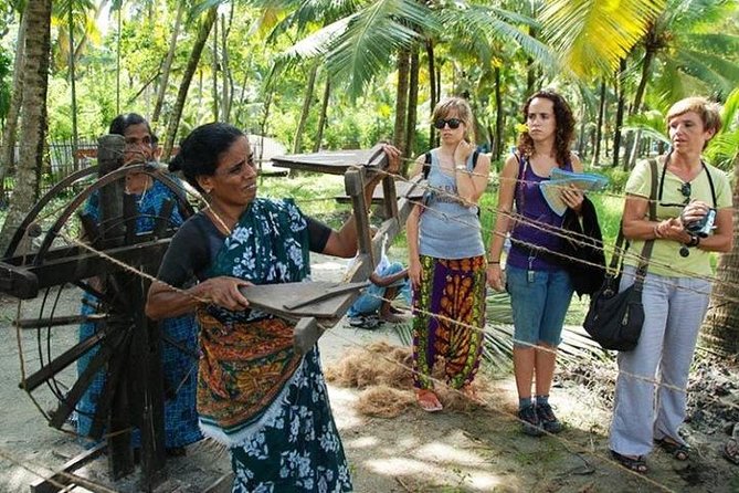 Kumbalangi Village Sightseeing Tour - Lunch and the Kerala meal: a simple way to keep the day enjoyable