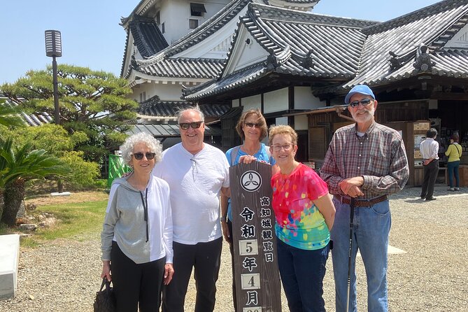 Port Pick-Up: Kochi Tour with Licensed Guide and Vehicle - Yokoyama Memorial Manga Museum: modern culture with real meaning
