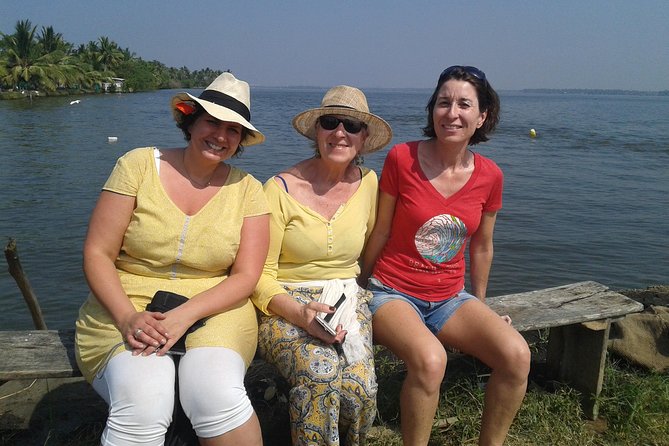 Private Kochi guided Tours - Cultural Experience of kochi with a local guide ! - Stop 5, 6: Jain Temple and Mahatma Gandhi Beach for a reset