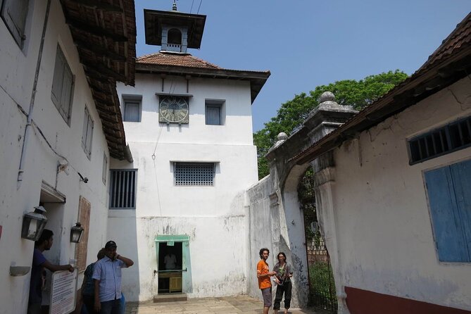 Private Tour of Jewish Synagogues in Cochin - Paravur stop: a short synagogue visit with free admission