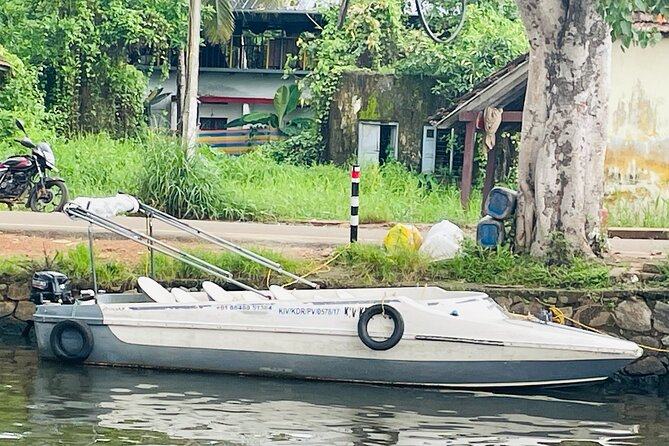 Shikara Boat Tour Alleppey Backwater Fantastic Boat Cruise - Why a Shikara boat tour beats a houseboat for this route