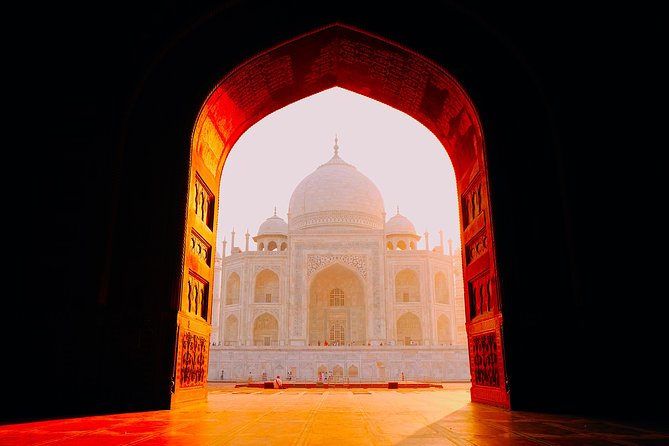 Taj Mahal Sunrise and Agra overnight Tour from Kochi with Flights - Agra Fort: UNESCO-level architecture, red sandstone, and a break from the crowds